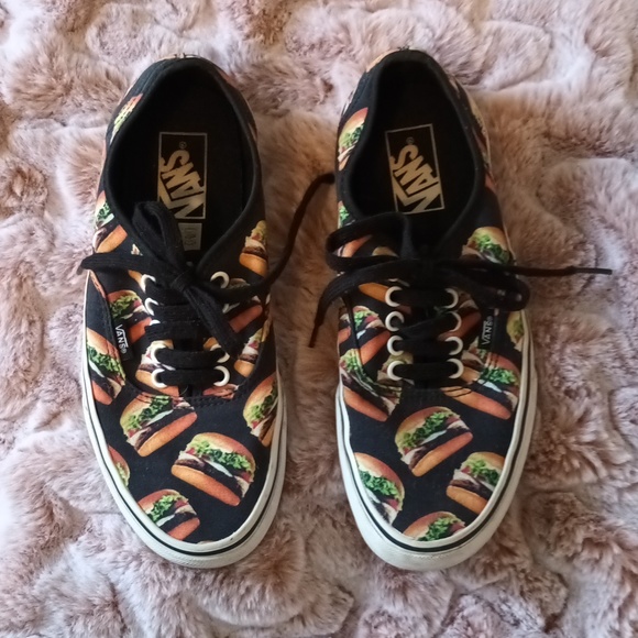 Vans - Picture 1 of 6